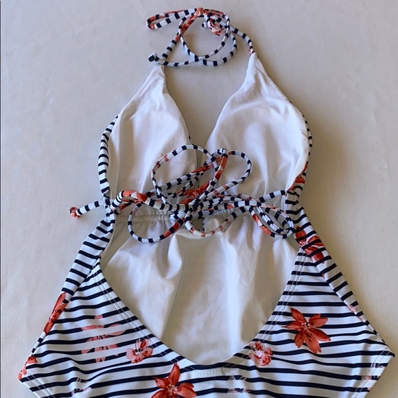 L*Space Pamela One-Piece Swimsuit Sz 4 - Picture 8 of 14